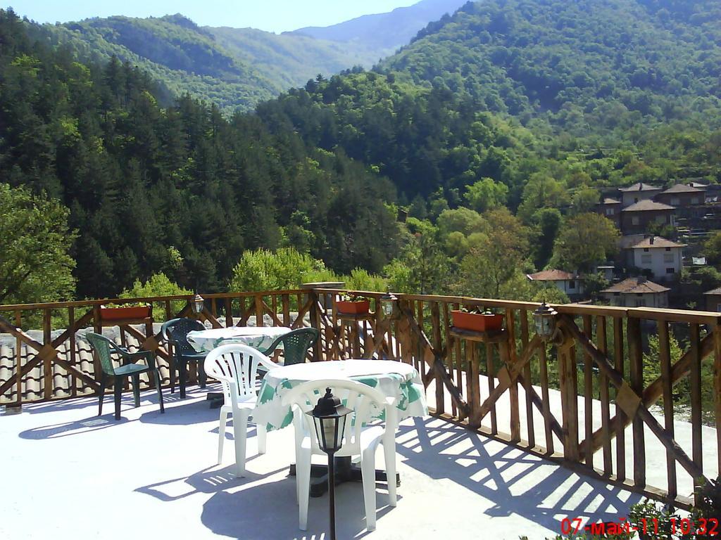 Guest House Perla Bachkovo Exteriör bild