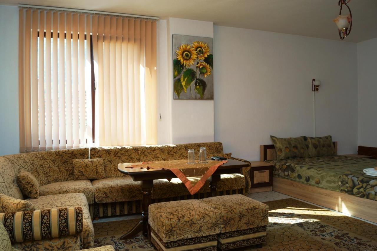 Guest House Perla Bachkovo Exteriör bild